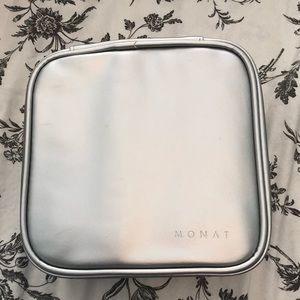 NWOT Monat limited edition sleepin rollers includes 8 purple rollers&silver case